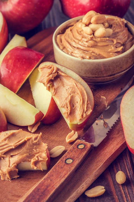 Dessert Hummus is a delicious way to liven up fruit or pretzels or graham crackers.