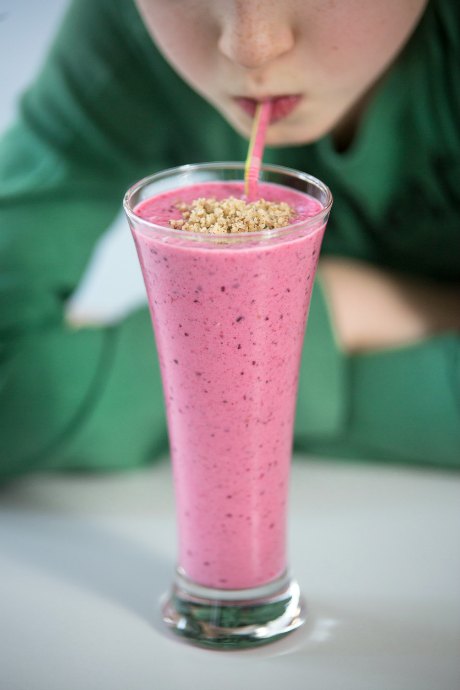 Breakfast smoothies go down easy, and they pack a ton of protein, fiber and nutrients.