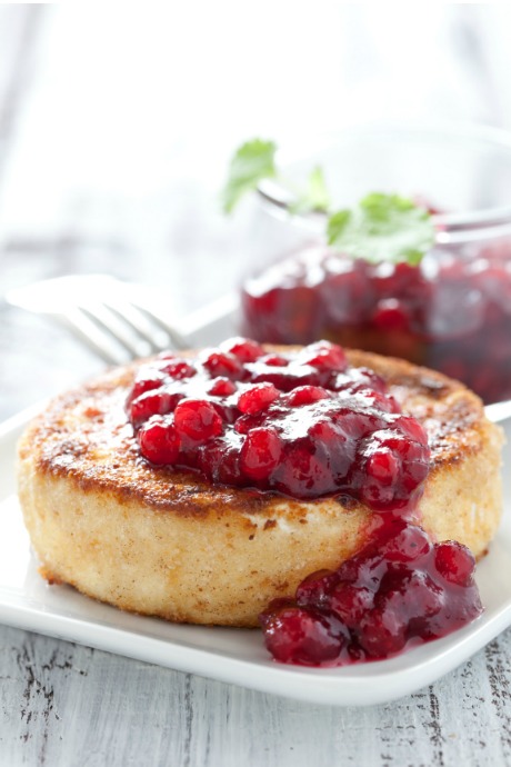 Fresh Cranberries: Top baked brie with balsamic cranberries, and serve with bread or crackers.