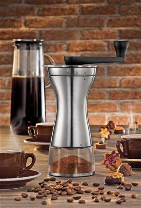 Manual burr grinders are hand-operated. Choose a grind setting from coarse to fine, and turn a knob or a handle to grind your coffee beans. Manual burr grinders take more time -- up to two minutes to grind enough coffee for a single cup.