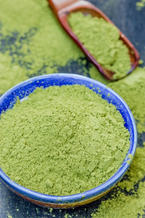 Matcha Powder: Steamed and dried leaves are ground into a fine powder which can be whisked into hot water for drinking or used in baking.