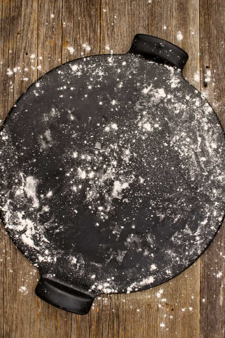 Outdoor Cookware: Pizza stones can work just as well on the grill as they can in the oven.