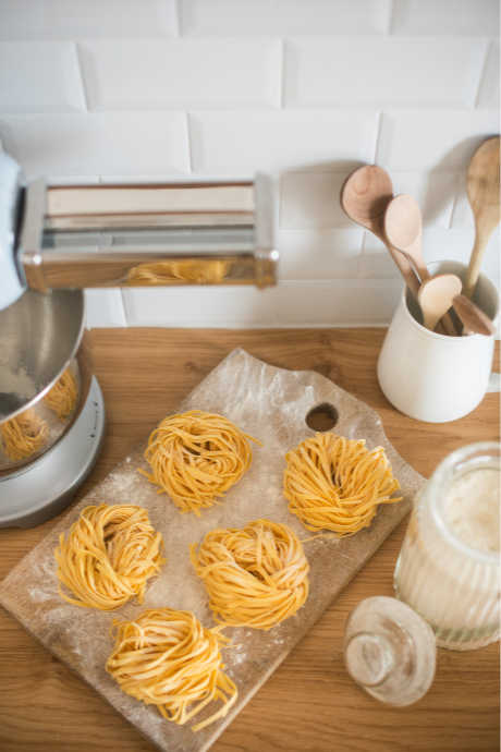 SMEG Stand Mixer: SMEG also offers a full range of attachments that extend the functionality of your mixer. Use the pasta roller to press pasta dough into thin sheets. The various pasta cutter attachments can cut your pasta sheets into spaghetti, fettuccine, and even ravioli.